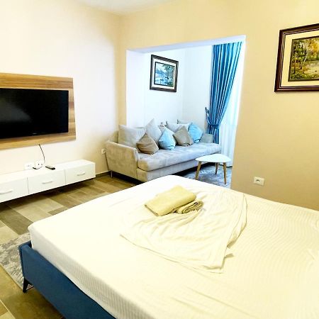 Peace Apartments Дуррес Екстер'єр фото