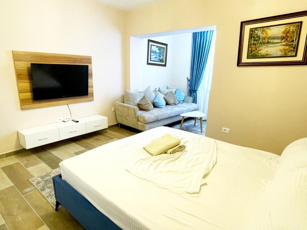 Peace Apartments Дуррес Екстер'єр фото