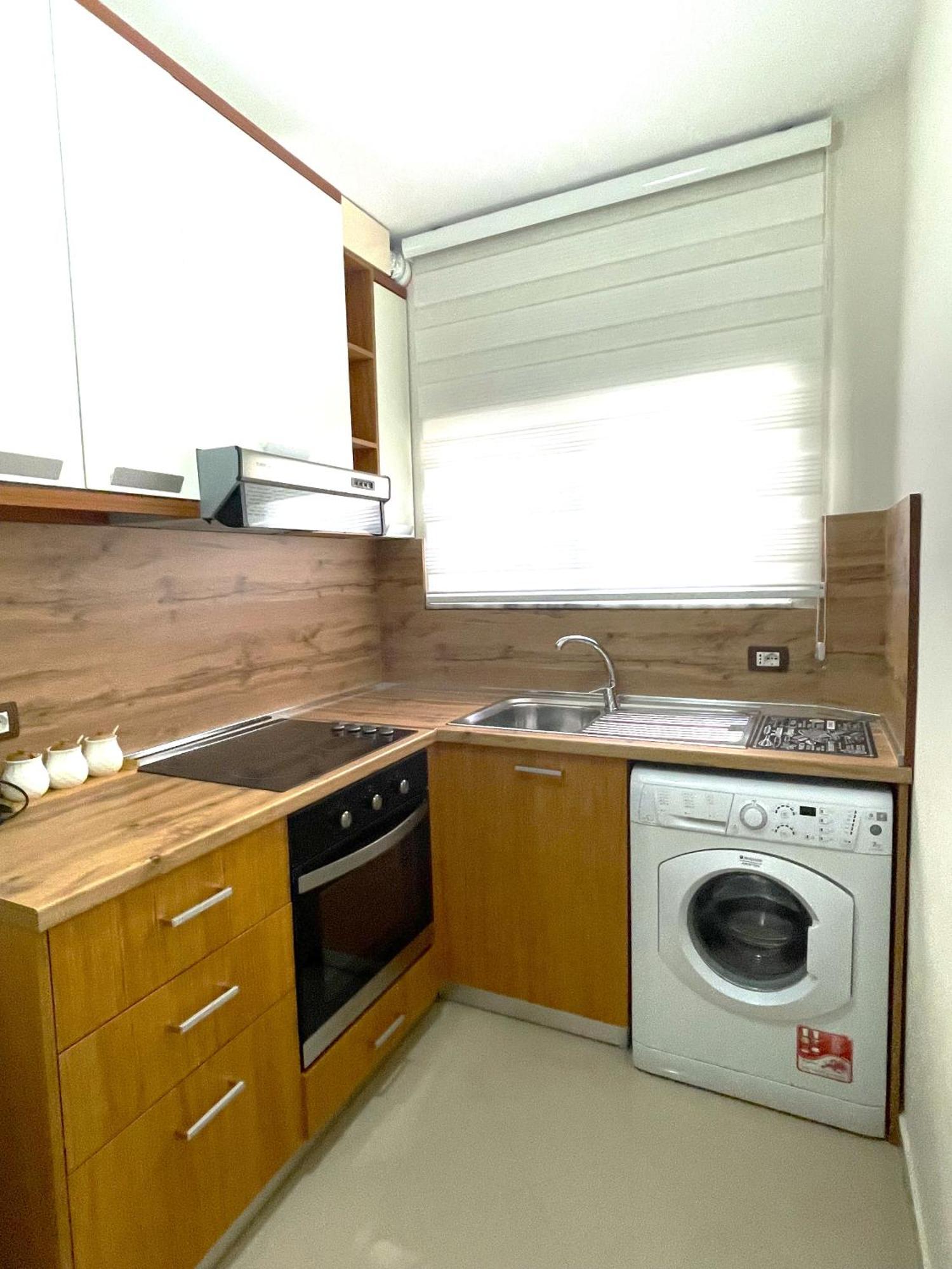 Peace Apartments Дуррес Екстер'єр фото