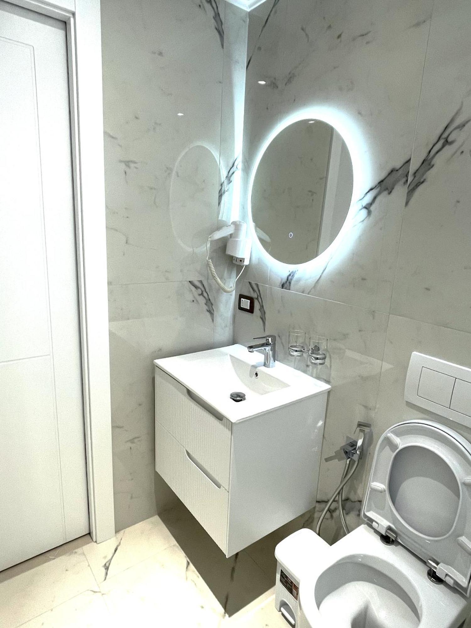 Peace Apartments Дуррес Екстер'єр фото