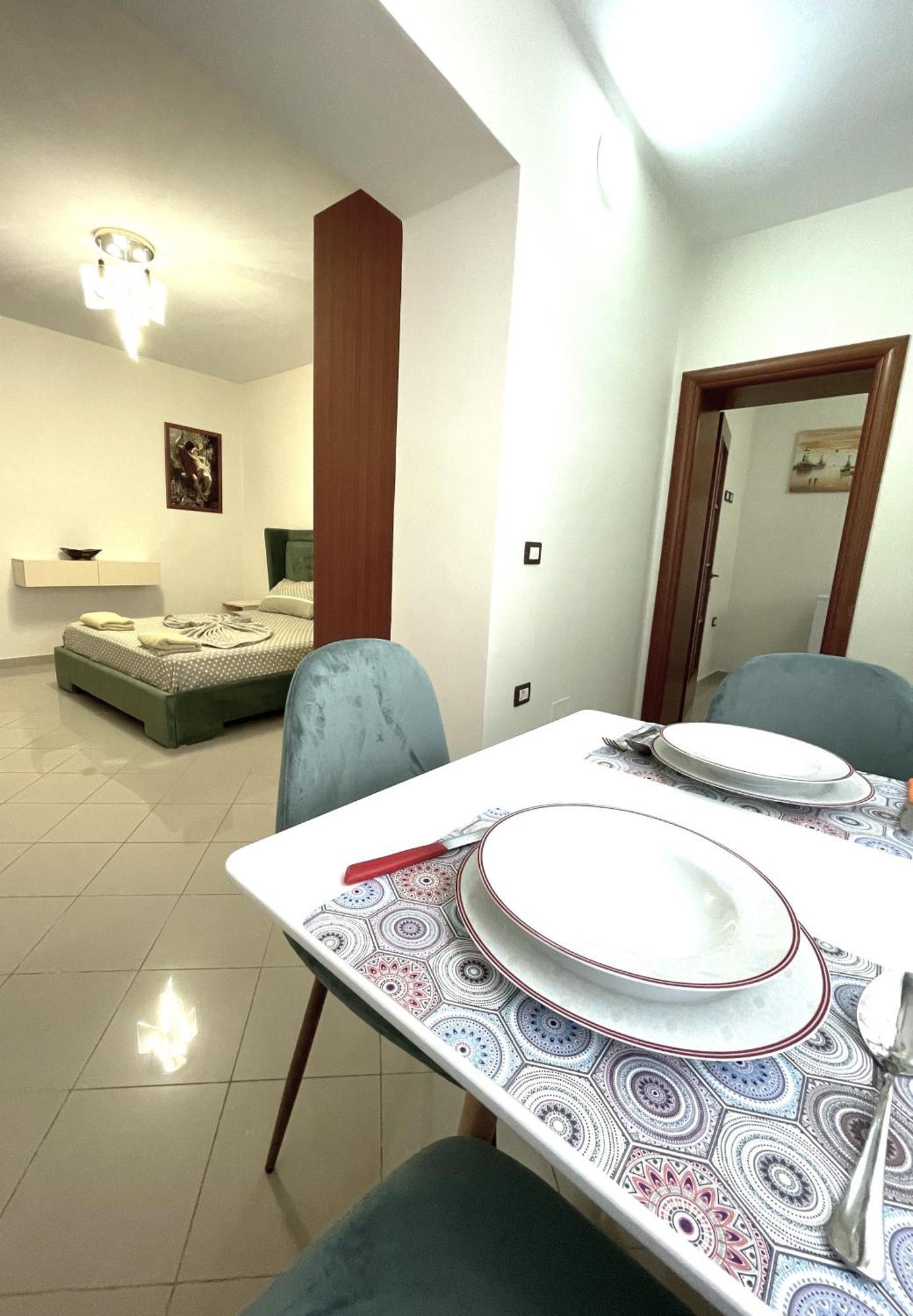 Peace Apartments Дуррес Екстер'єр фото