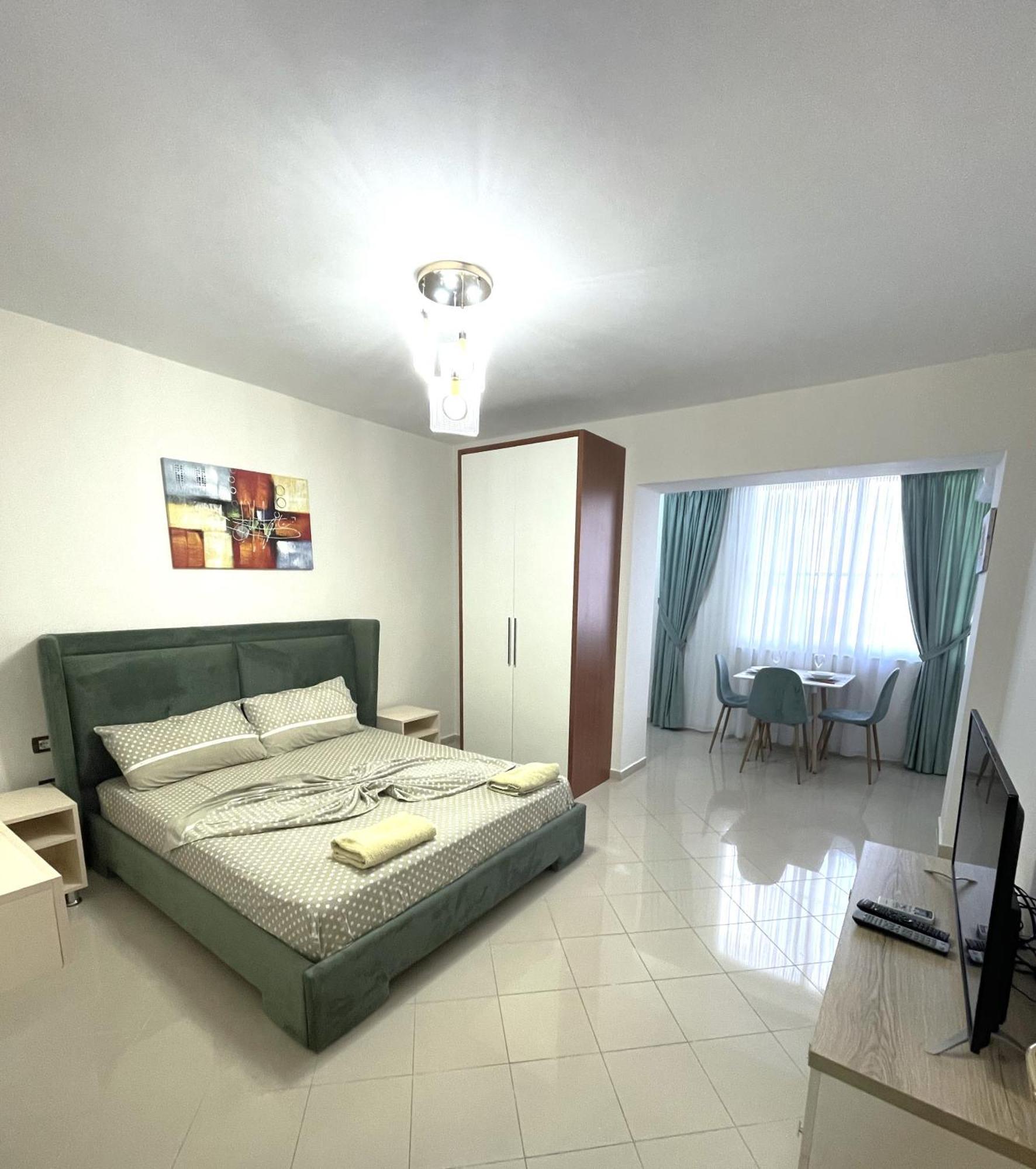 Peace Apartments Дуррес Екстер'єр фото