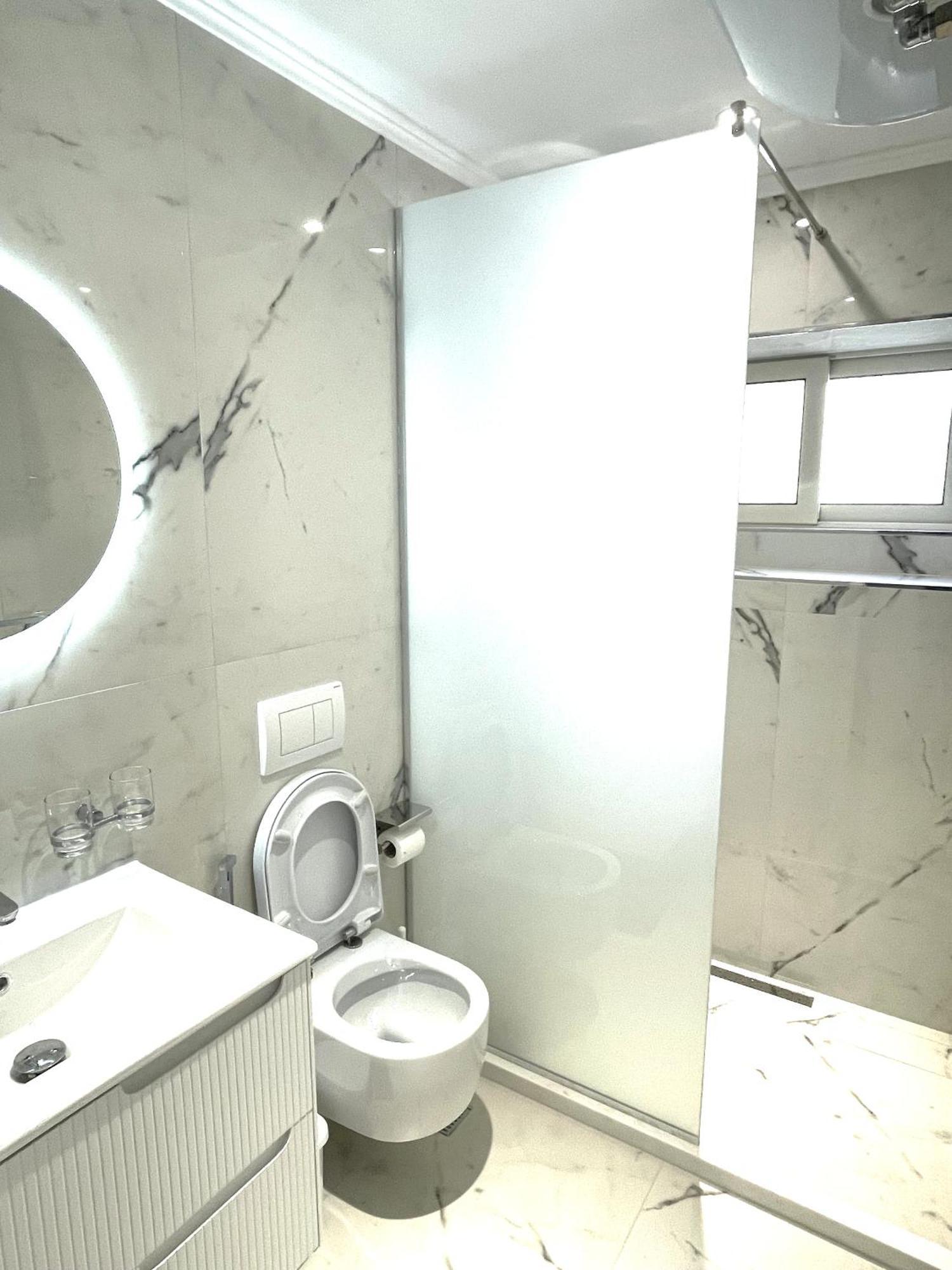 Peace Apartments Дуррес Екстер'єр фото
